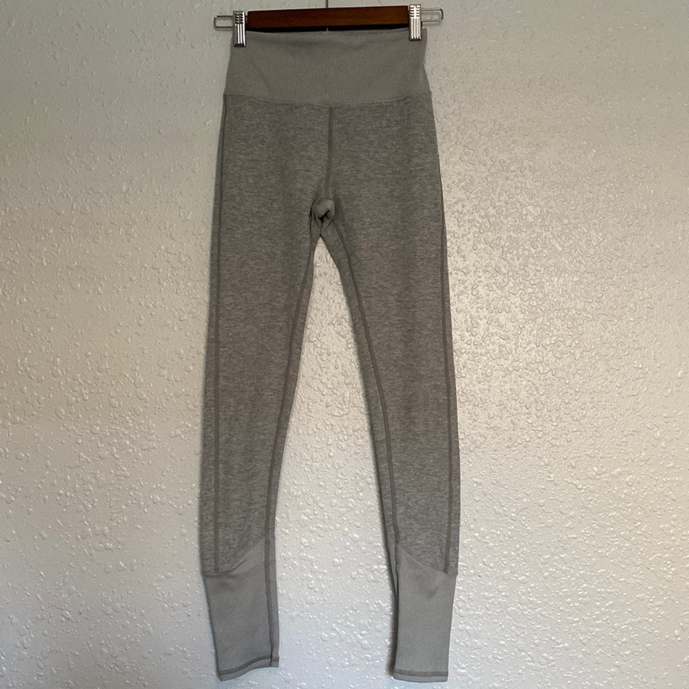 ALO Yoga-HIGH-WAIST ALOSOFT LOUNGE LEGGING-Heather Grey- Small
